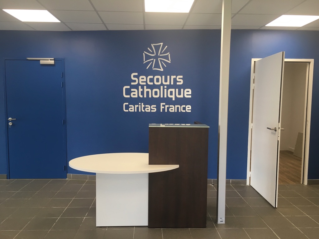 Bureau moderne aménagé - 14A1ACAC 0ED8 410A 8C4B E5C6BC1547C5 1 105 c 1753949195 7219