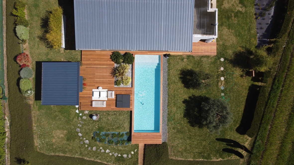 Piscine et espace détente - 3E2450FB 8390 4C66 9509 D912EE62E134 1 105 c 1753945443 7322