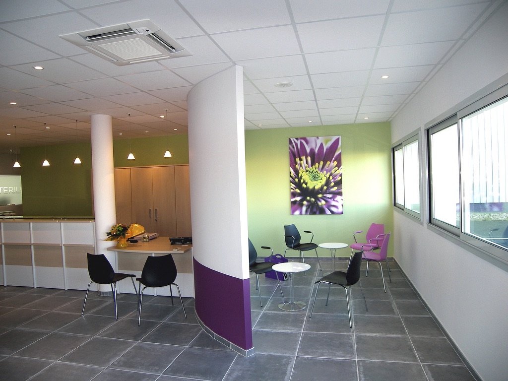 Bureau moderne aménagé - 28AC6EAE 564A 4B98 8276 A224FDF68463 1 105 c 1753949173 5132