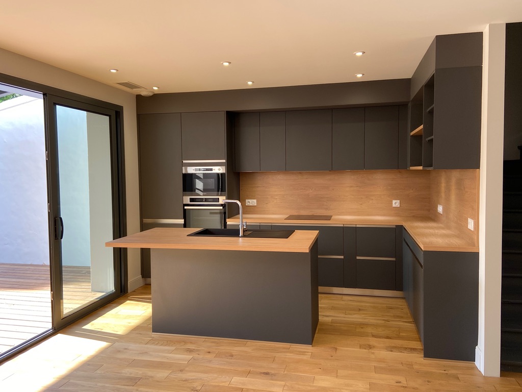 Rénovation cuisine moderne - 7A737783 F62E 411E A459 04DC72E94ACD 1 105 c 1753946205 3512
