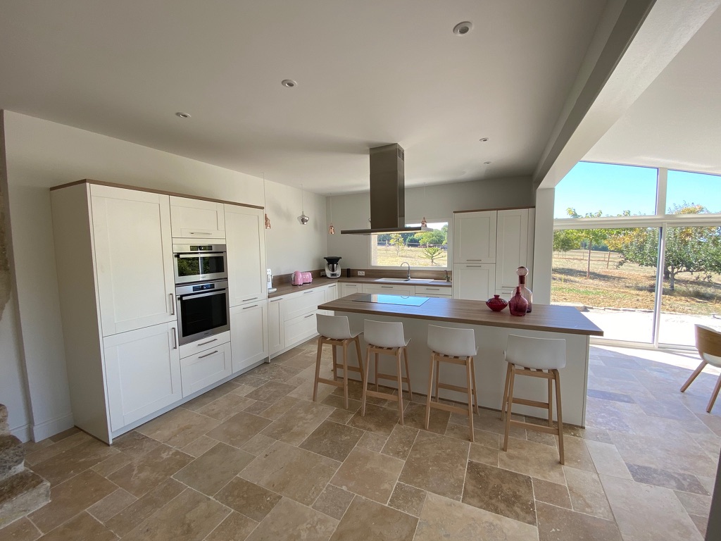 Rénovation cuisine moderne - 85DEC8EF FB90 4A95 A740 38EDA21277FE 1 105 c 1753946255 3595