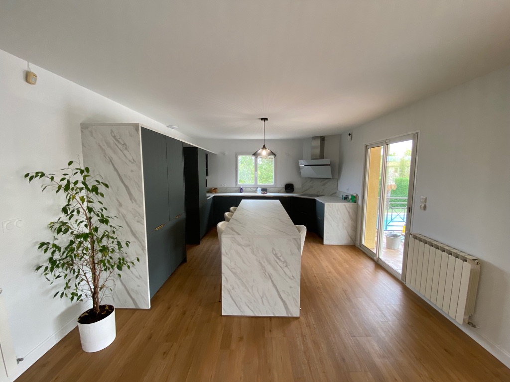 Rénovation cuisine moderne - DFCC2A73 F721 4720 8D8E F9E8528F69AE 1 105 c 1753946351 1385