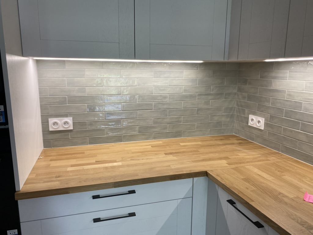 Rénovation cuisine moderne - FE6ACC2C 106A 48A3 B6ED 2902185325E3 1 105 c 1753946418 3376