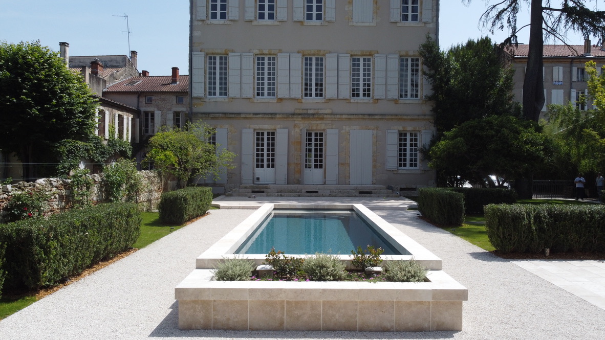 Aménagement extérieur - 3160C029 2CB1 4740 89B2 137B505240B5 1 105 c 1753950508 2023