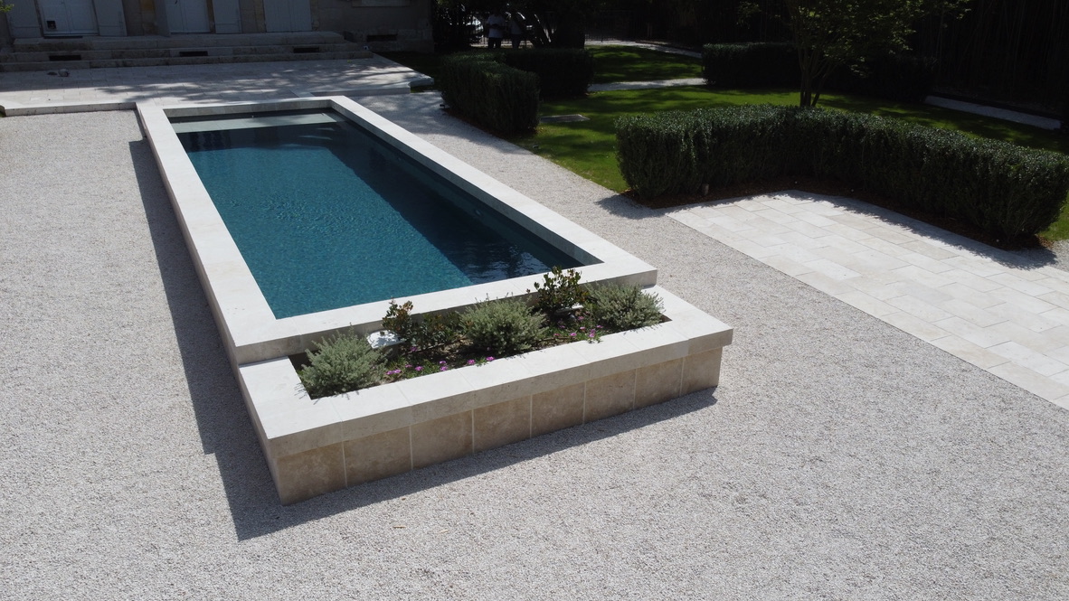 Piscine et espace détente - 4D21E11D 7F77 4A72 A153 5E1EDAF93AC0 1 105 c 1753945506 1193