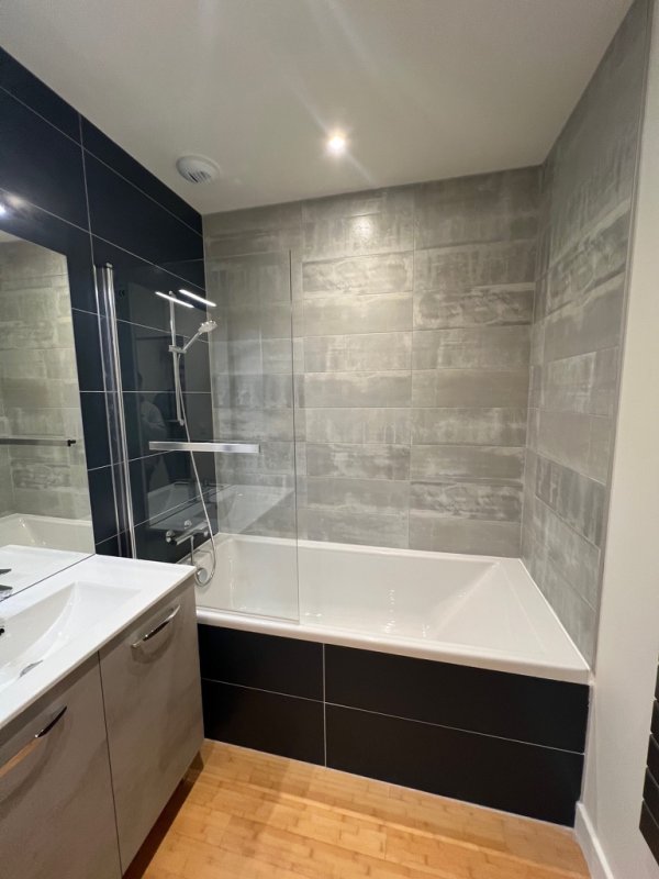 Salle de bain rénovée - A92CEE44 F658 4204 99E2 9927057DD7A2 1 105 c 1753947575 1325