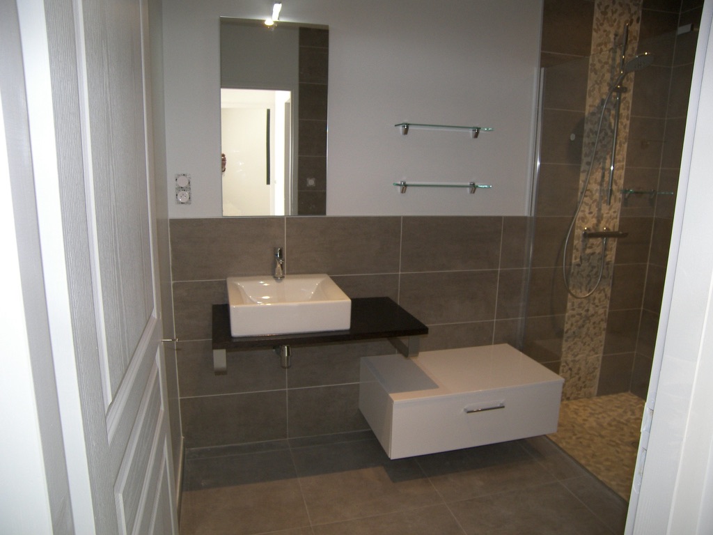Salle de bain rénovée - B789567E 43A0 43EC BCE0 322BC74DF2DF 1 105 c 1753946468 3255